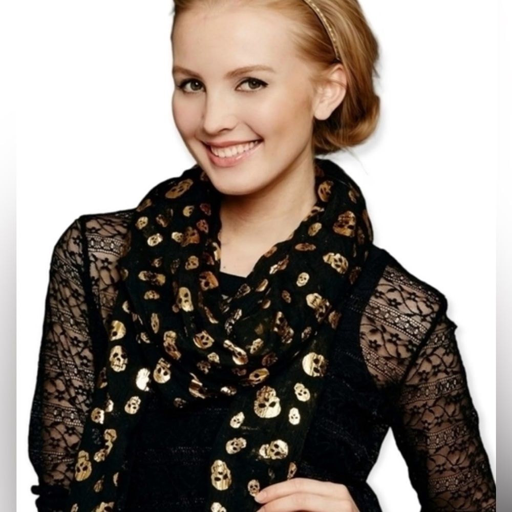 Two’s Company Gold Skull Print Oversized Scarf Wrap